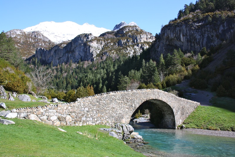 MULTIAVENTURA AND PIRINEOS AND HUESCA multiaventura and pirineos and huesca: