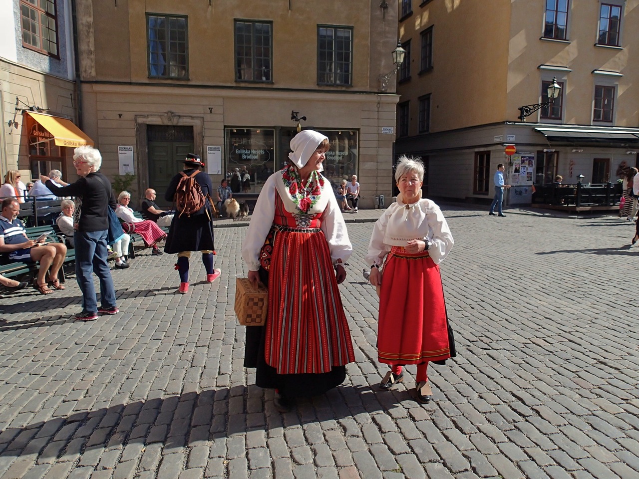 Trajes tradicionales suecos