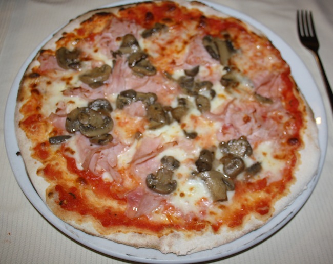 pizza prosciutto e funghi